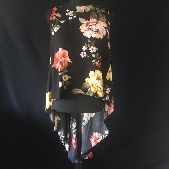 Floral high low Top (A20) - Picture 3 of 5